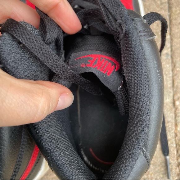 NIKE Men’s Court Vision Red Black Mid Top Size 7 - Picture 6 of 8